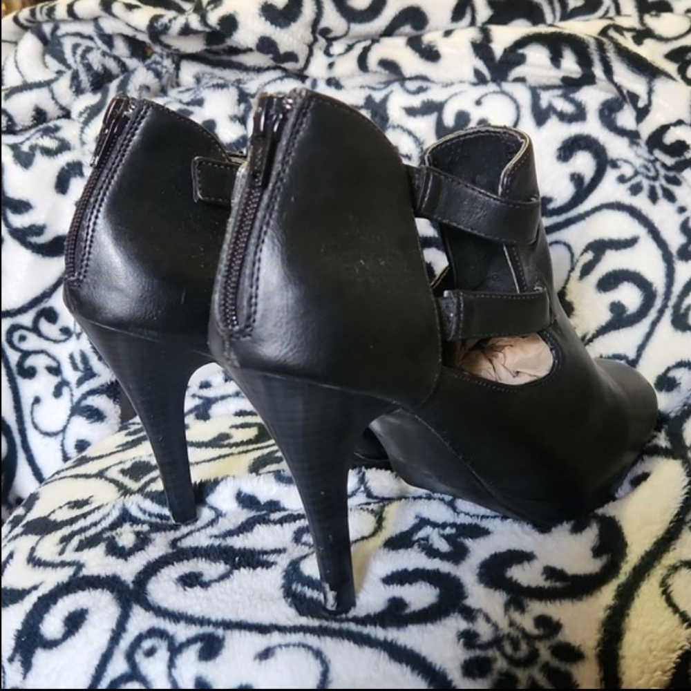 Style & Co. Booties, Size 9